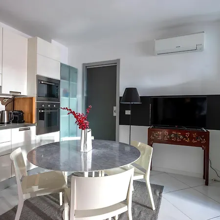 Decastillia Apartmán *
